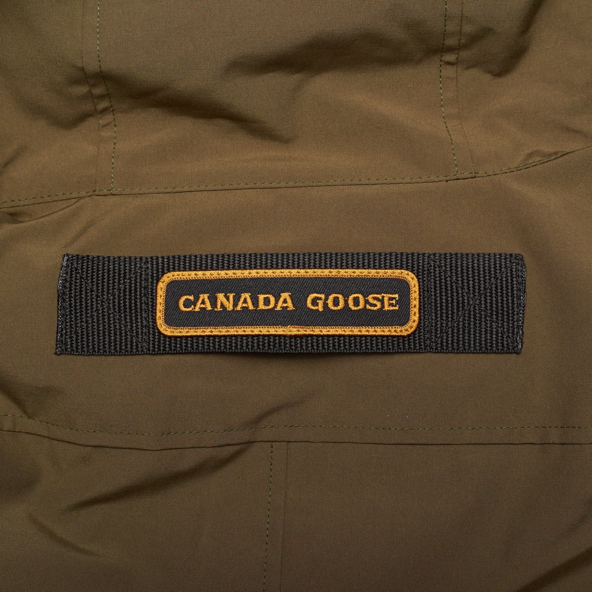 CANADA GOOSE Chateau Parka 3426M 49 Military Green Down Jacket Size S Fur Ruff CANADA GOOSE