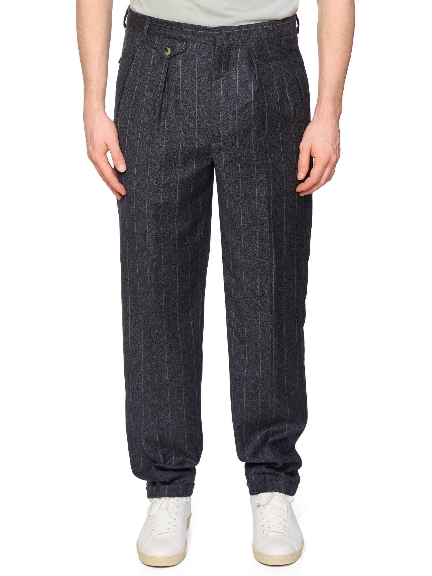 GIORGIO ARMANI Black Label Gray Chalk Stripe Virgin Wool Suit EU 50R NEW US 40R