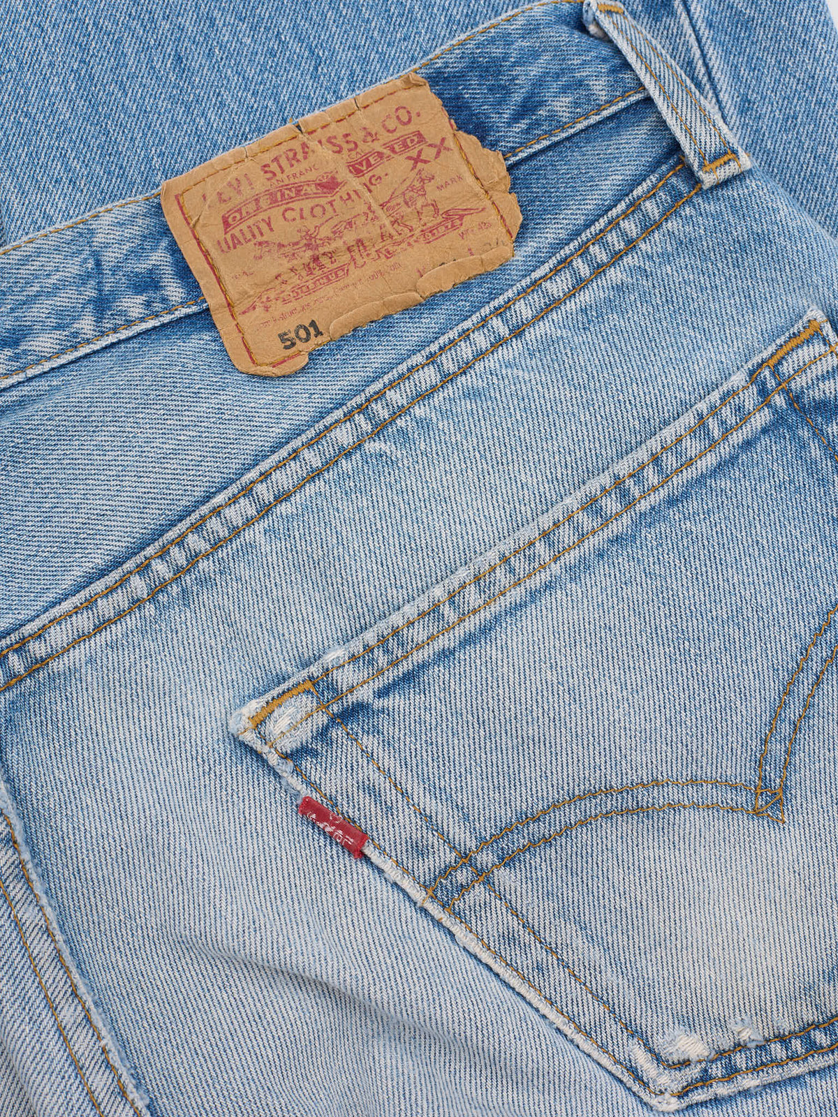 Vintage LEVI'S 501 Light Blue Straight Leg Jeans 1990's