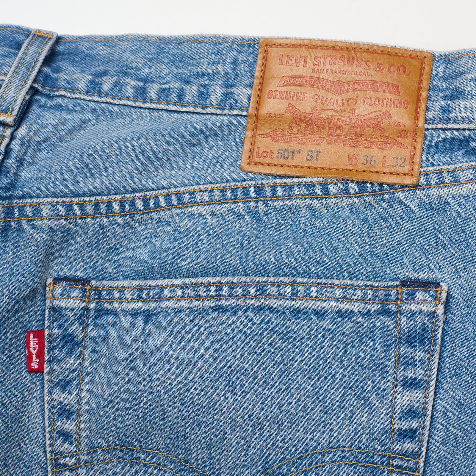 LEVI'S Premium 501 Selvedge Blue Denim Slim Taper Jeans