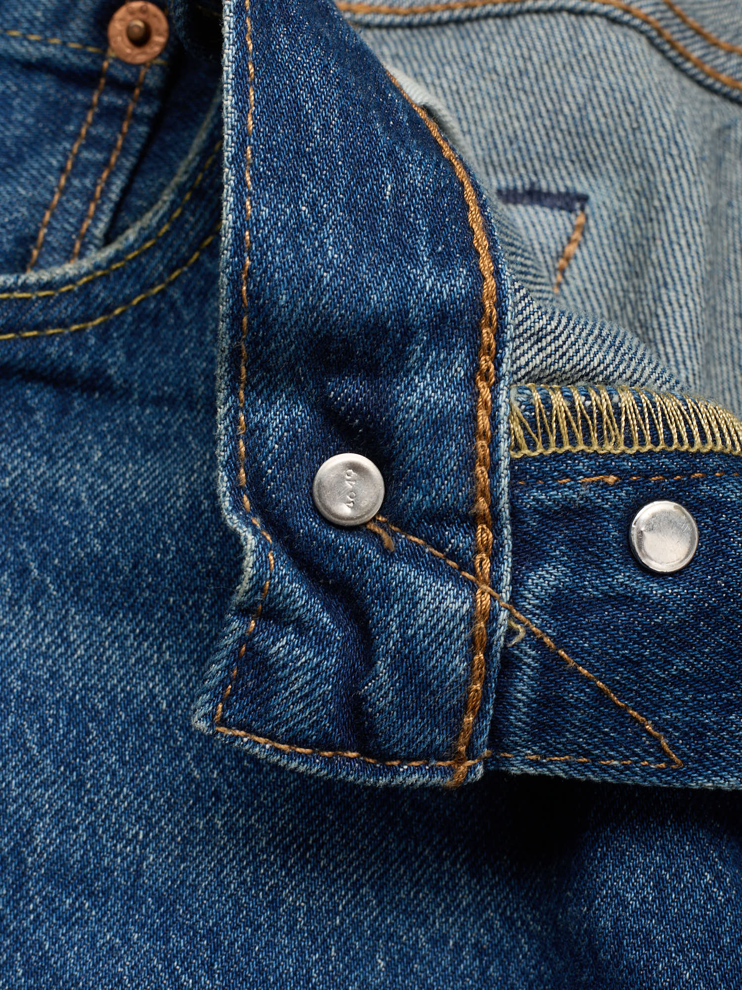 LEVI'S Premium 501 Distressed Blue Cotton Denim Jeans W34 L30 (R)