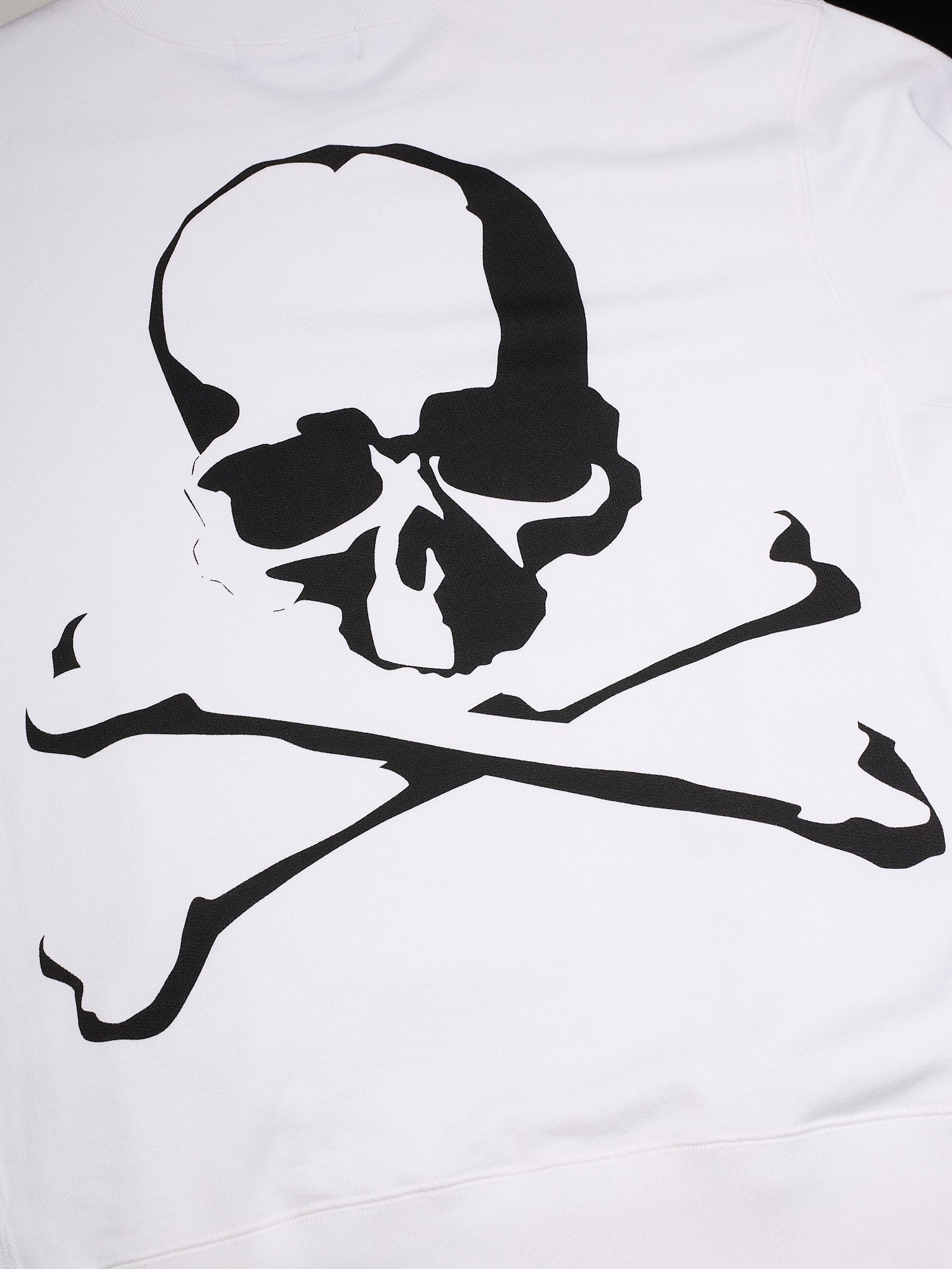 MASTERMIND WORLD Scene.I Missions White Crewneck Sweater