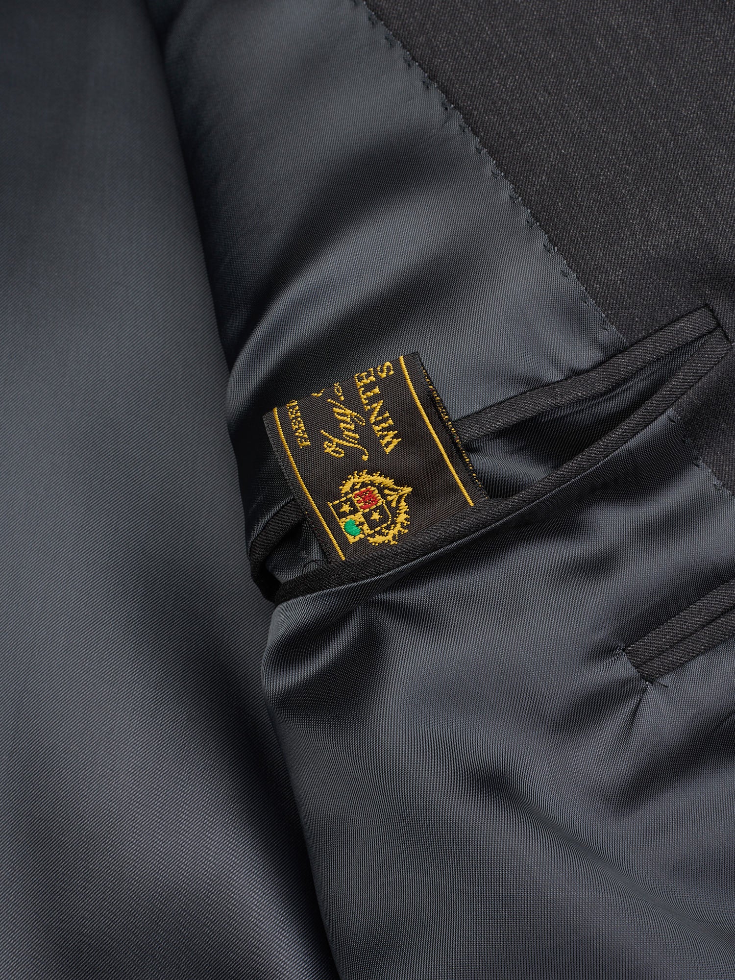 SIR WILSON Dark Gray Loro Piana Winter Tasmanian Super 120s Wool Suit Extra Long