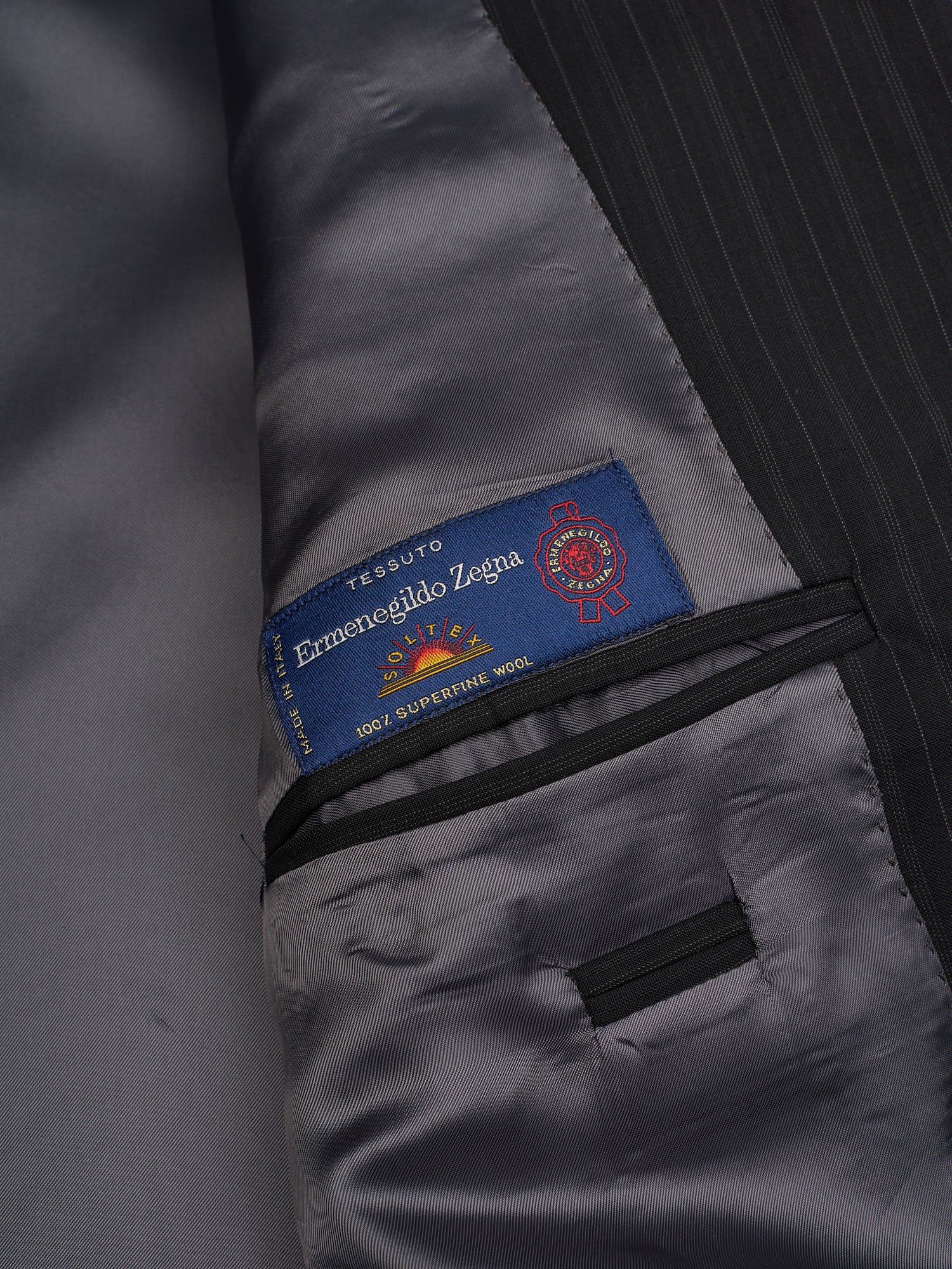 SIR WILSON Dark Gray Striped Superfine Wool Suit Zegna Soltex Fabric