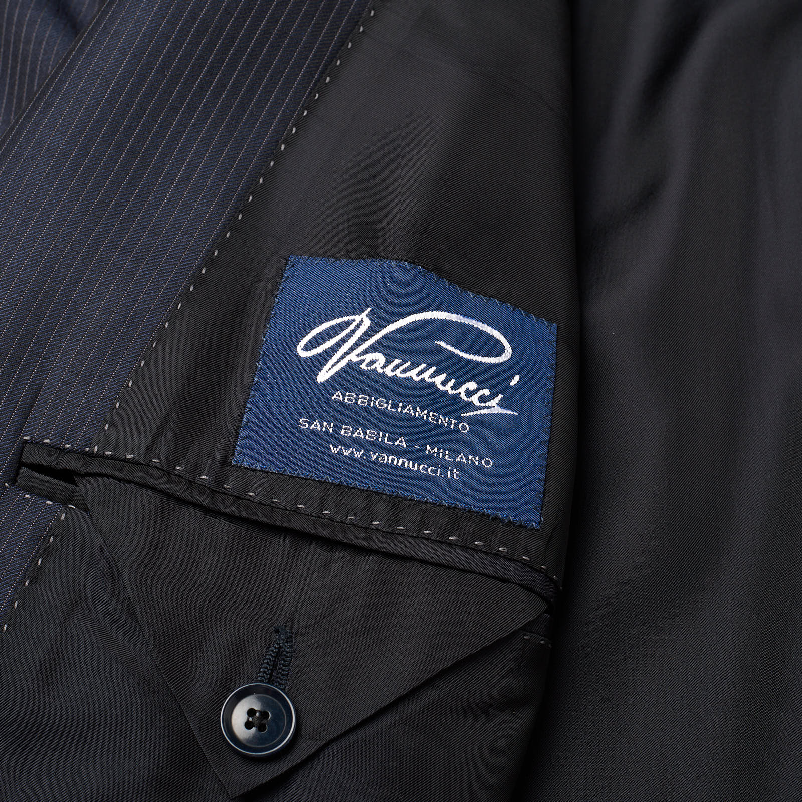 VANNUCCI Navy Blue Tasmanian Super 150's Pinstripe Suit EU 54 NEW US 44