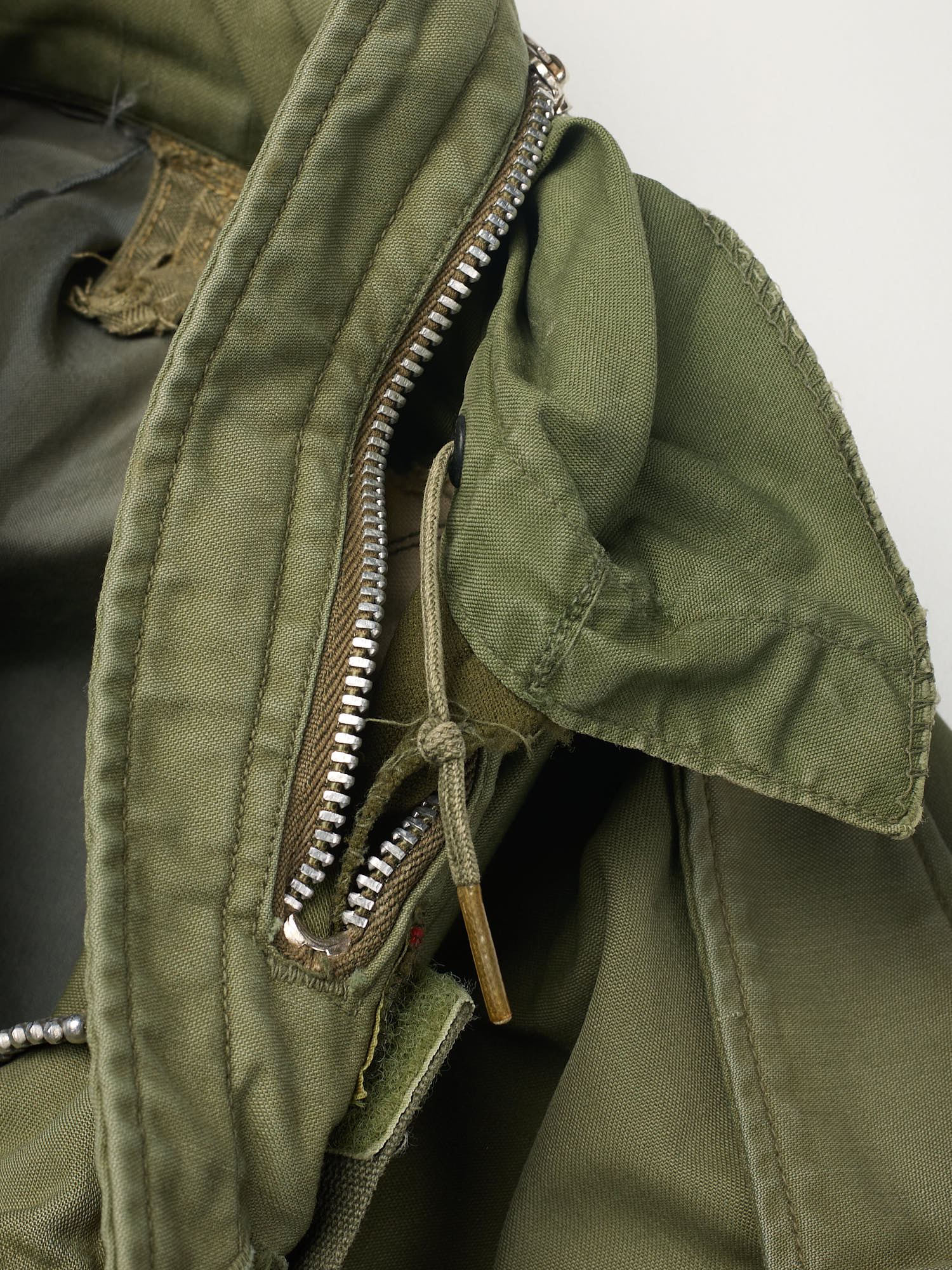 Vintage M-65 Vietnam Era AIRBORNE Olive Cotton Military Field Jacket US M