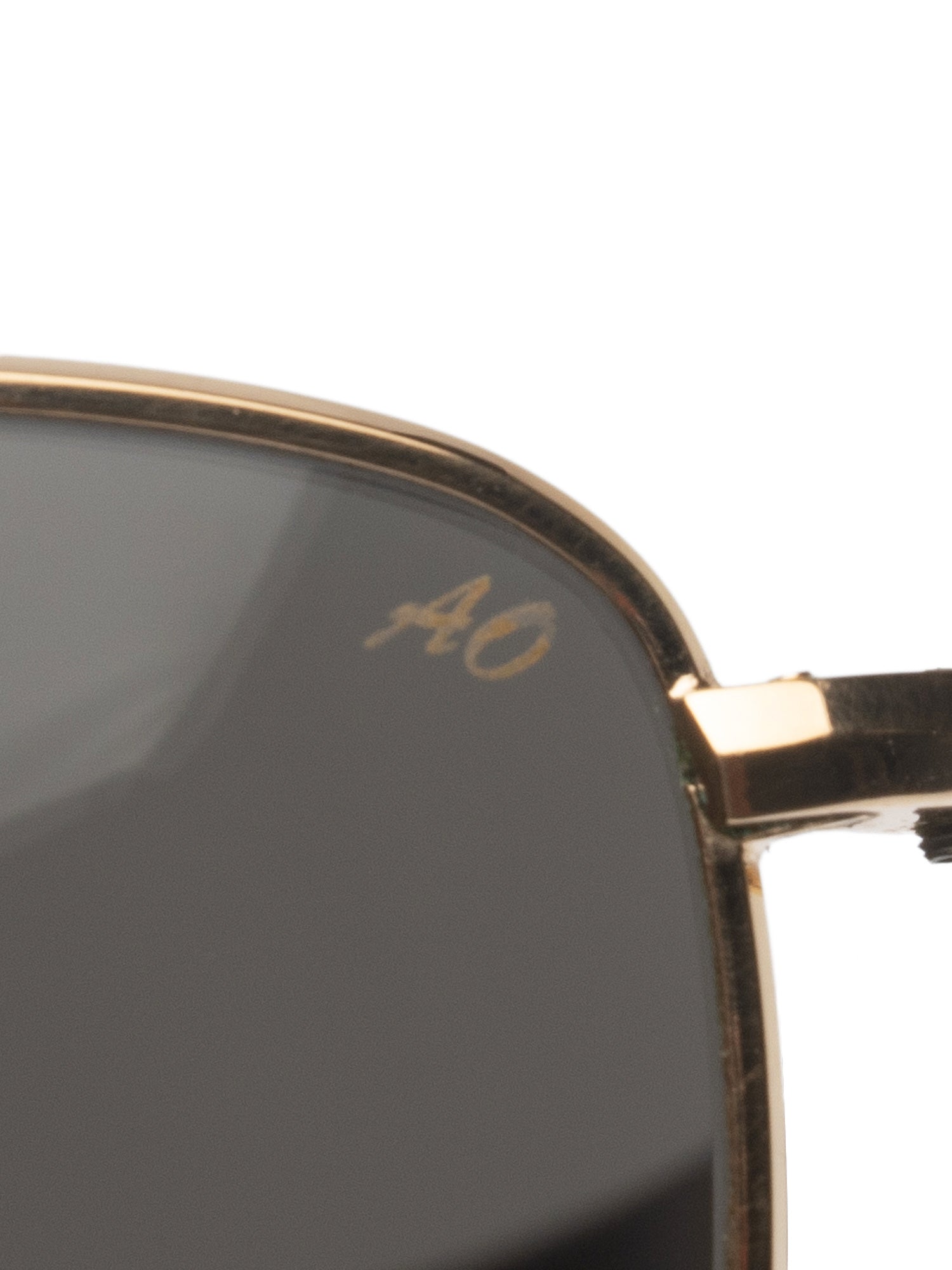 Rare Vintage AMERICAN OPTICAL AO Gold Skymaster Pilot Sport Sunglasses