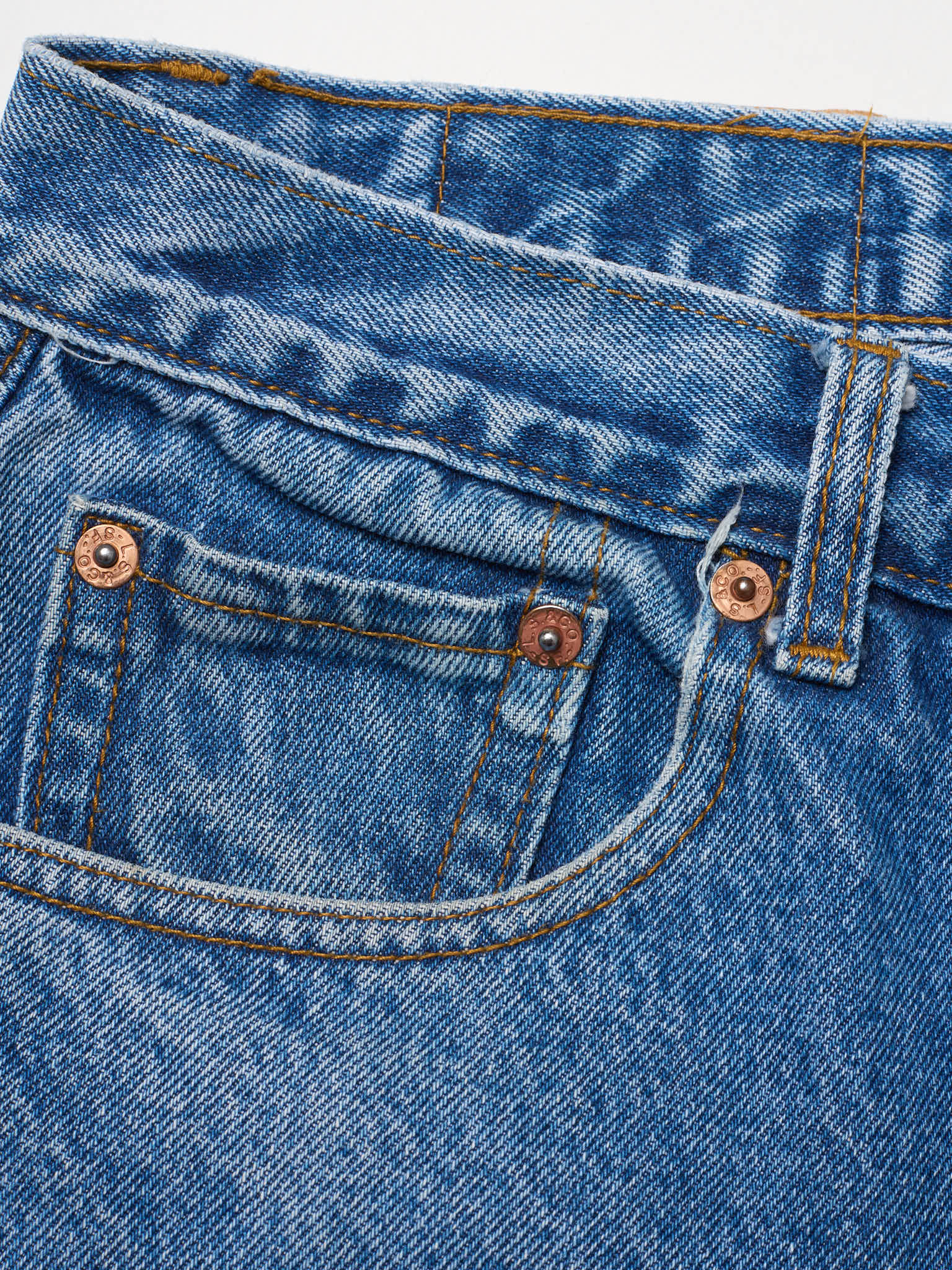 Vintage LEVI'S 501 Straight Fit Blue Cotton Jeans Made in USA W37 Rare Size