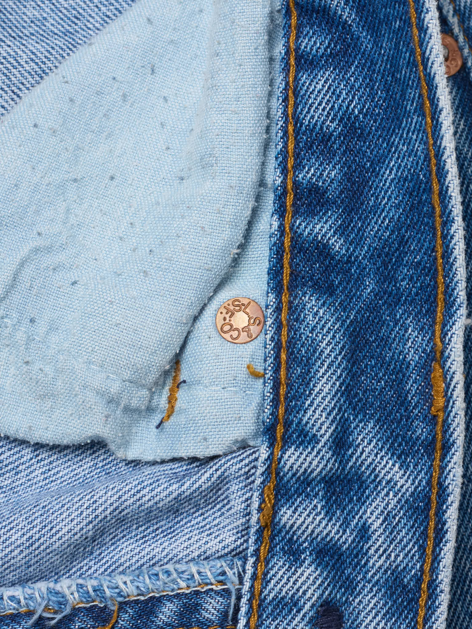 Vintage LEVI'S 501 Straight Fit Blue Cotton Jeans Made in USA W37 Rare Size