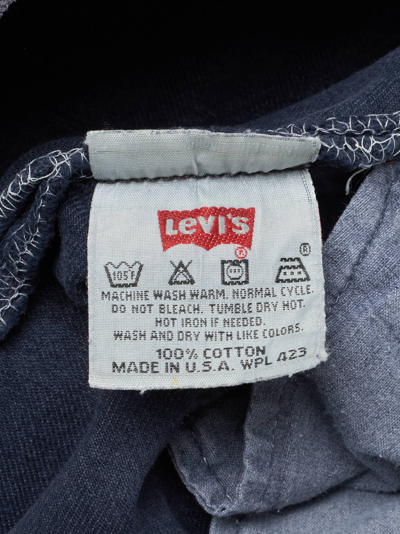 Vintage LEVI'S 501 Straight Fit Dark Blue Cotton Jeans Made in USA