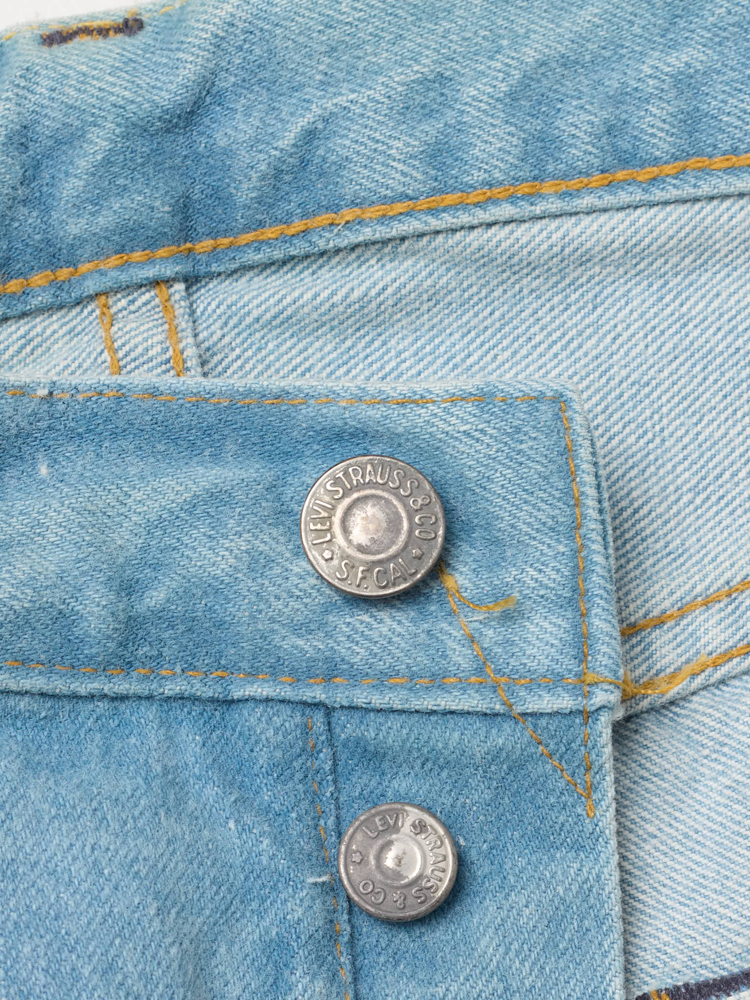 Vintage LEVI'S 501 XX Valencia St. Light Blue Cotton Jeans Made in USA LVC 1998 NOS