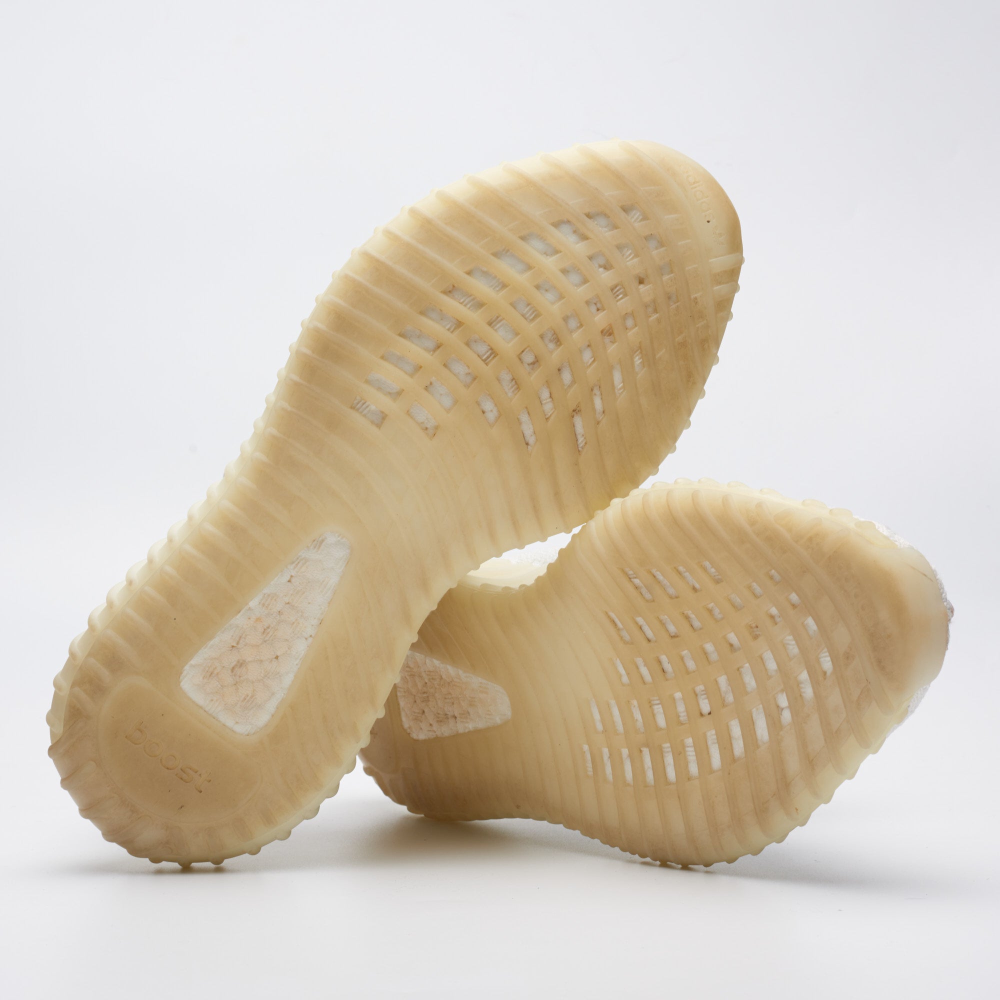 ADIDAS YEEZY BOOST V2 Cream Triple Shoes 9.5 US – SARTORIALE