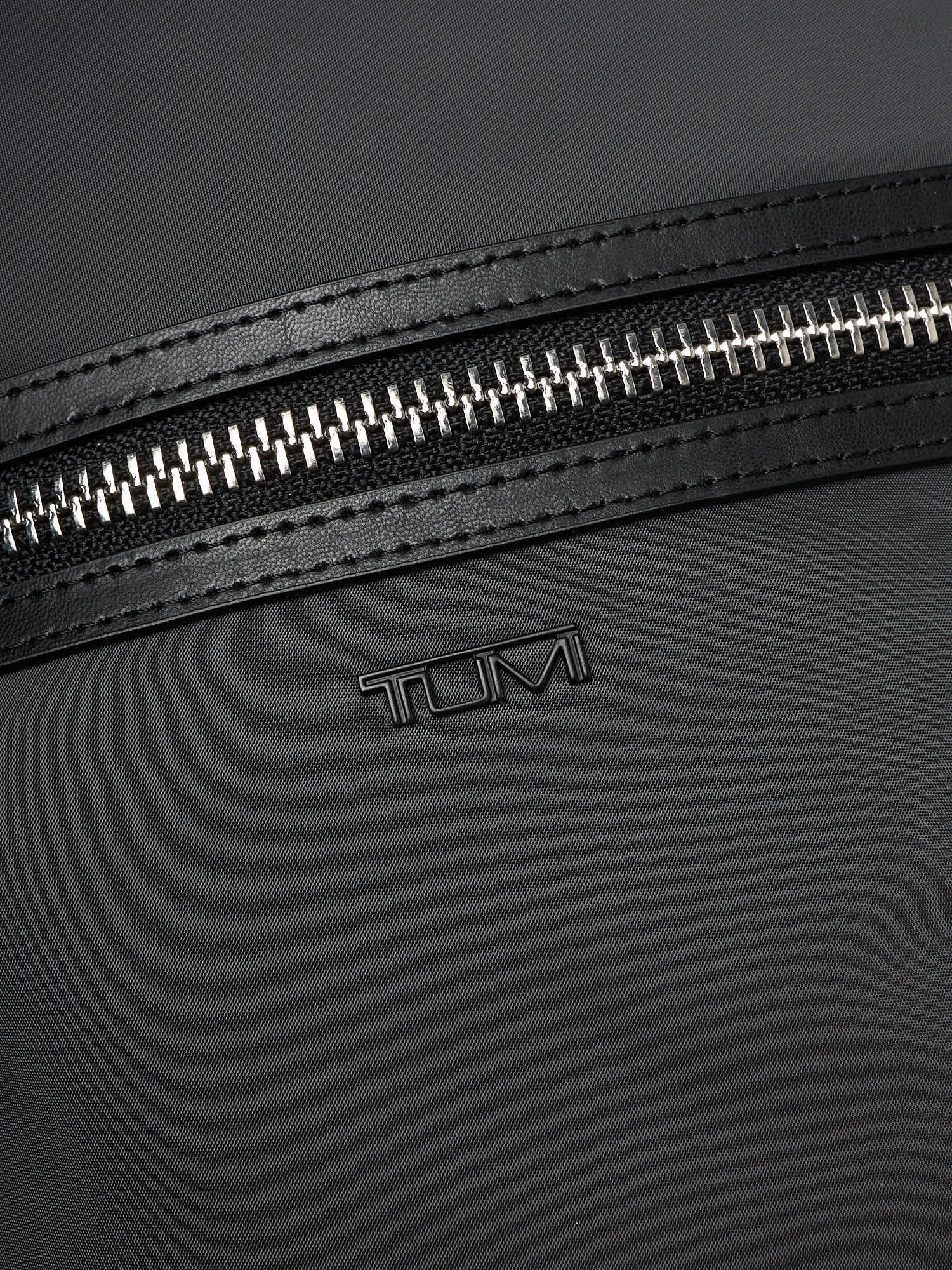 TUMI Foxwood Medium Size Unisex Gray Dual Zip Backpack Medium Unisex