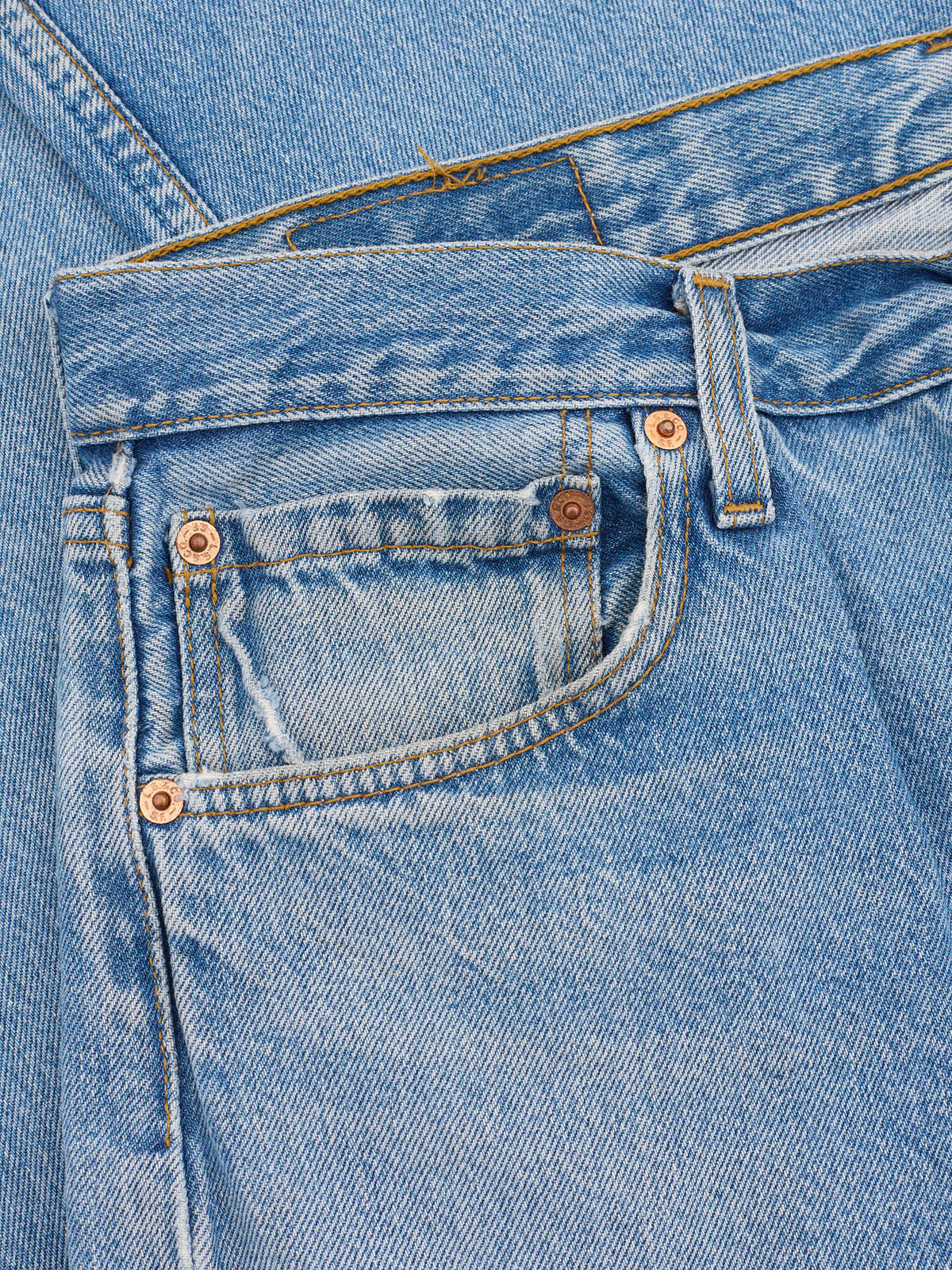 Vintage LEVI'S 501 Light Blue Straight Leg Jeans 1990's