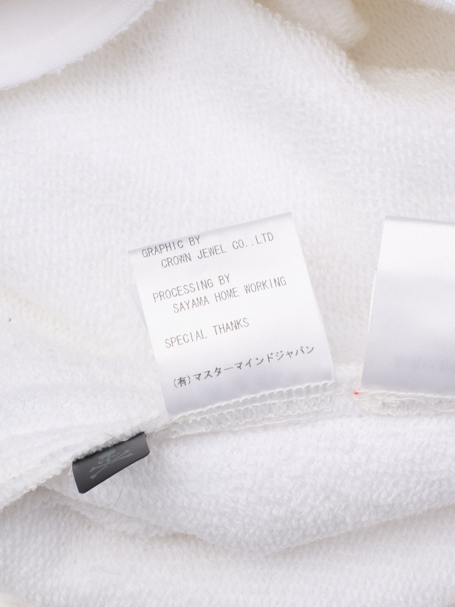 MASTERMIND WORLD Scene.I Missions White Crewneck Sweater