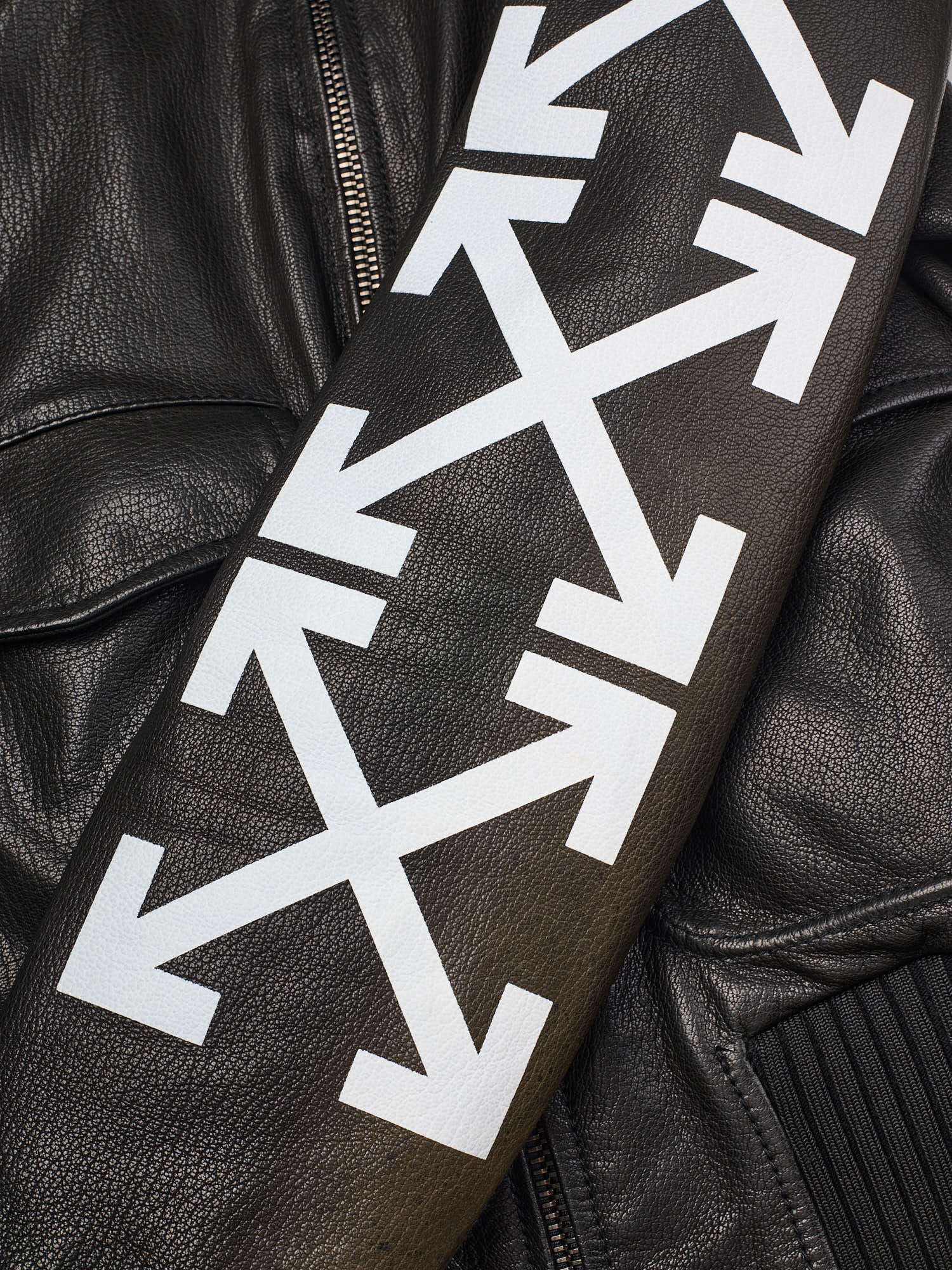 OFF-WHITE c/o VIRGIL ABLOH Black Leather Arrows Bomber Jacket 2017-18