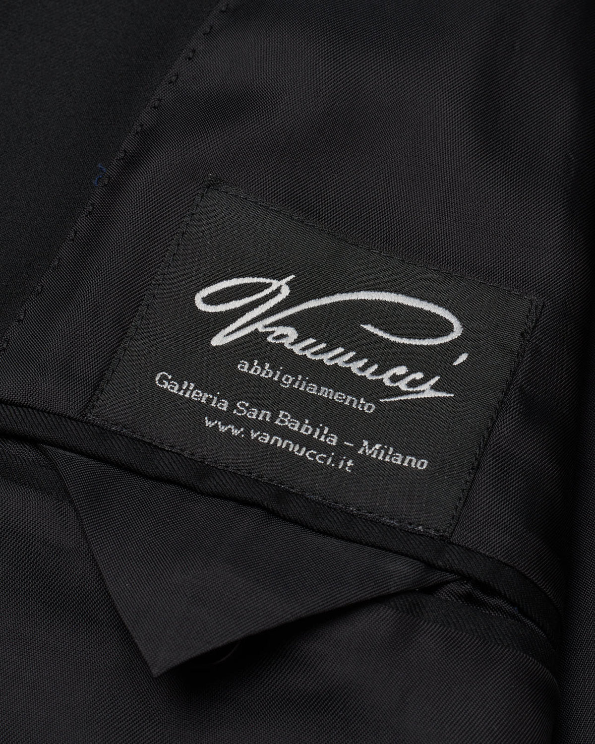 VANNUCCI Milano Black REDA Wool Super 100's Suit EU 58 NEW US 46