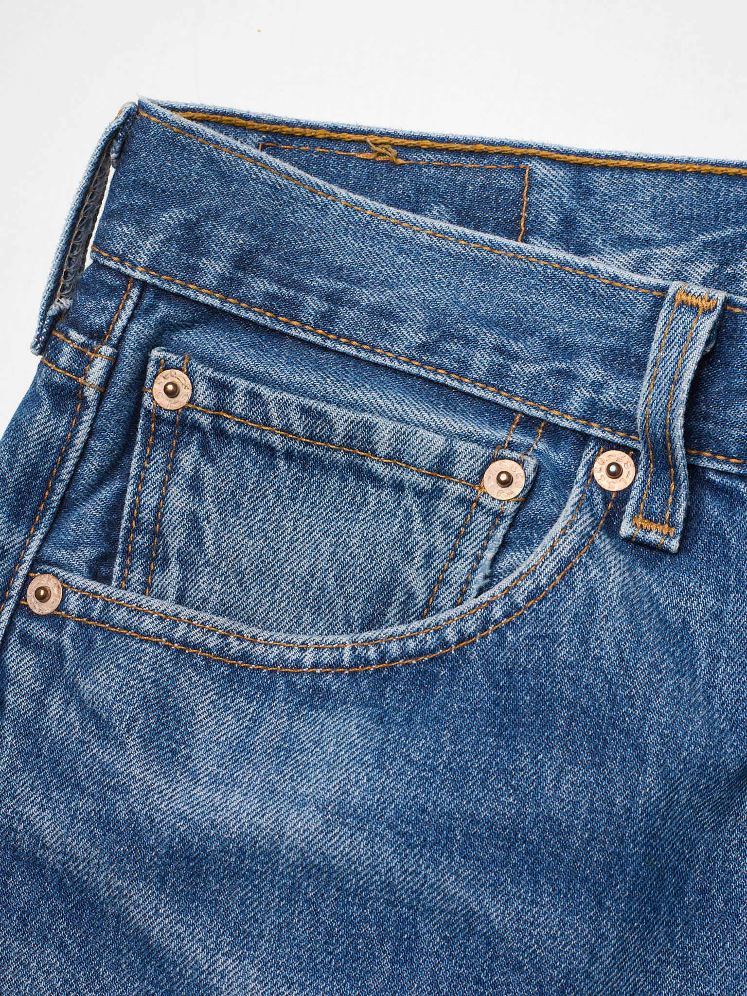 Vintage LEVI'S 501 Straight Fit Blue Cotton Jeans Made in USA