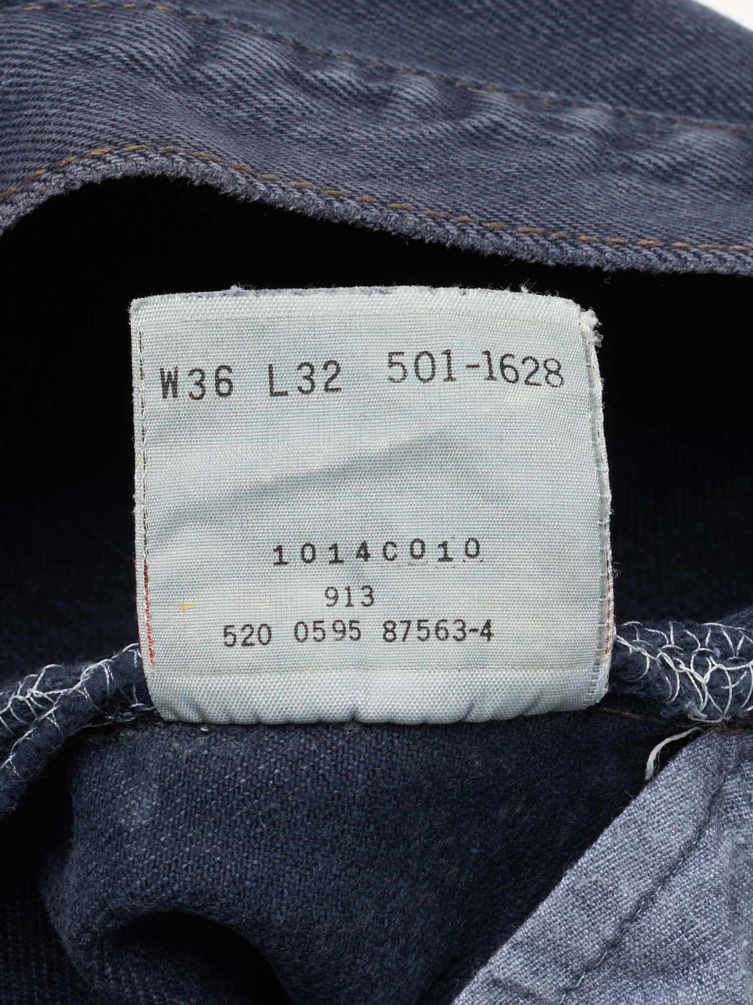 Vintage LEVI'S 501 Straight Fit Dark Blue Cotton Jeans Made in USA