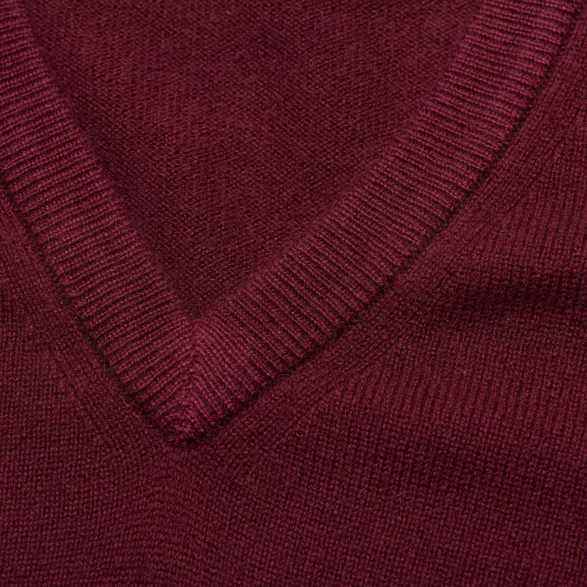 FEDELI Crimson Cashmere V-Neck Sweater EU 46 NEW US XS Slim Fit